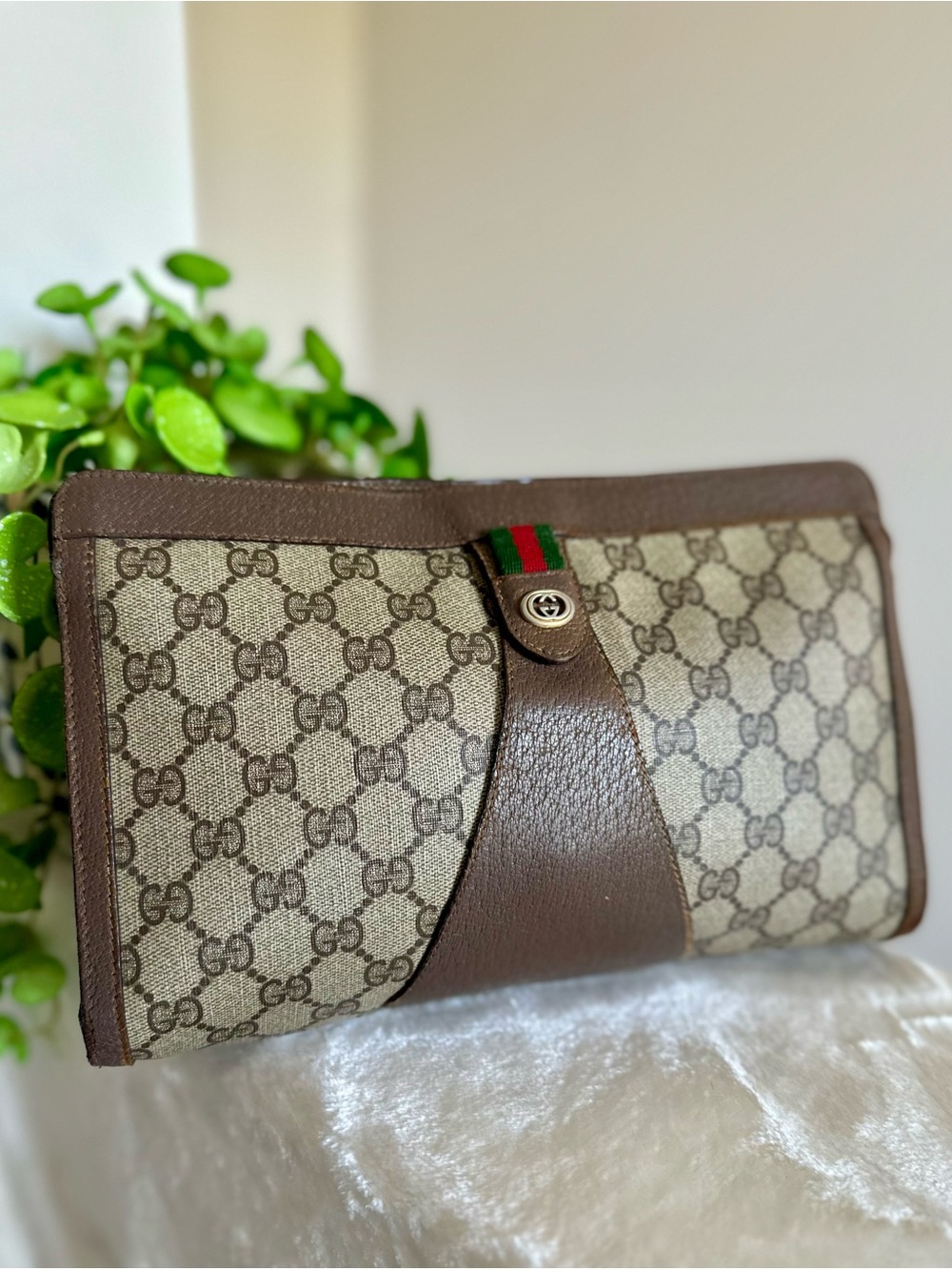 Gucci GG Monogram Sherry Vintage Clutch